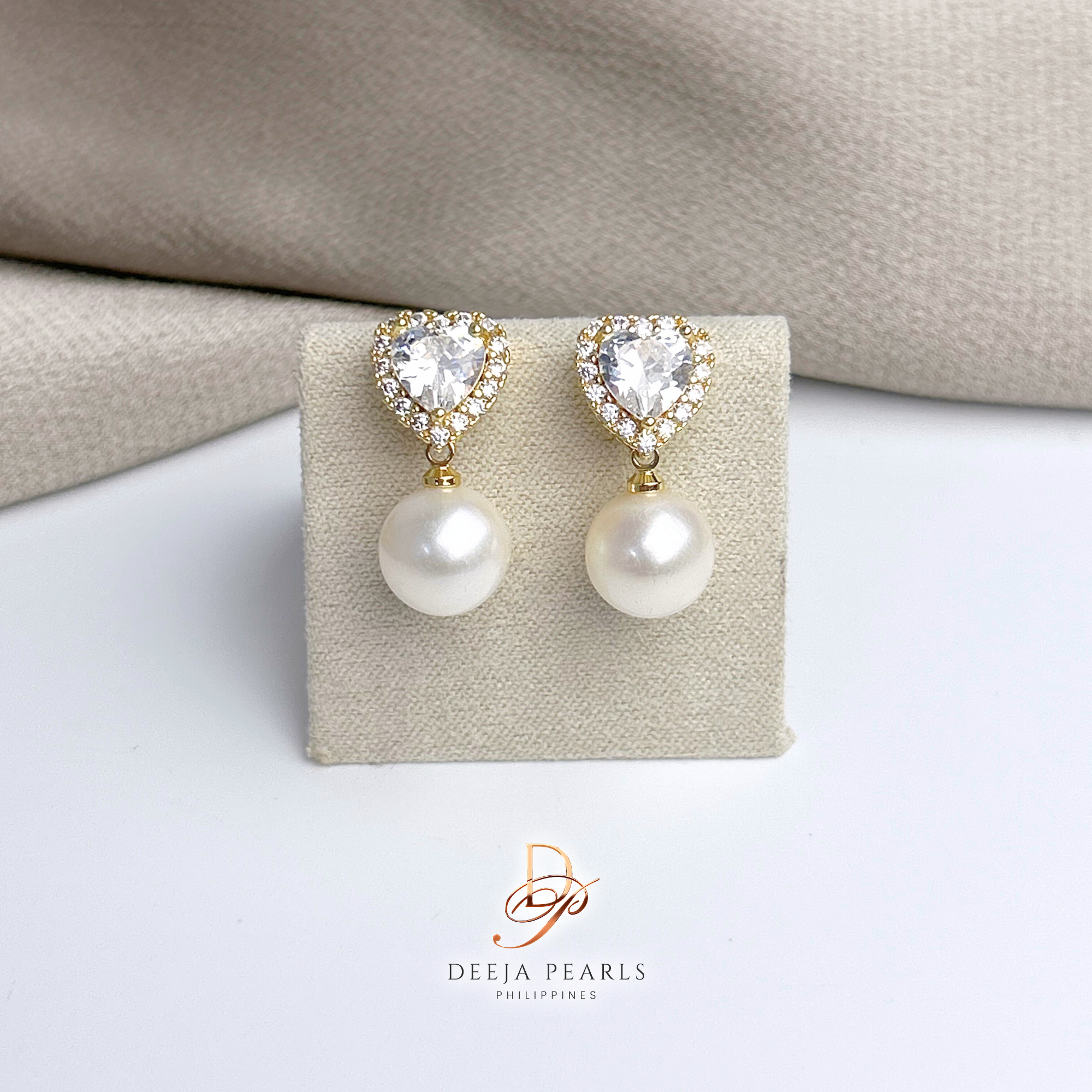 DPE141 • Freshwater Pearl Dangle Earrings