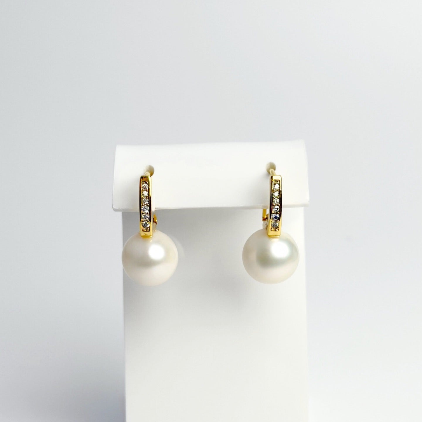 Freshwater Pearl Clip Earrings