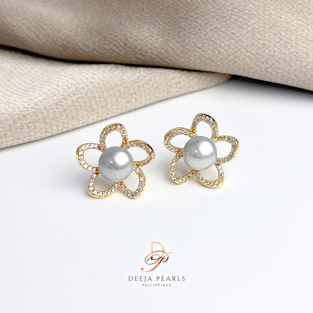 DPE145 • Freshwater Pearl Stud Earrings