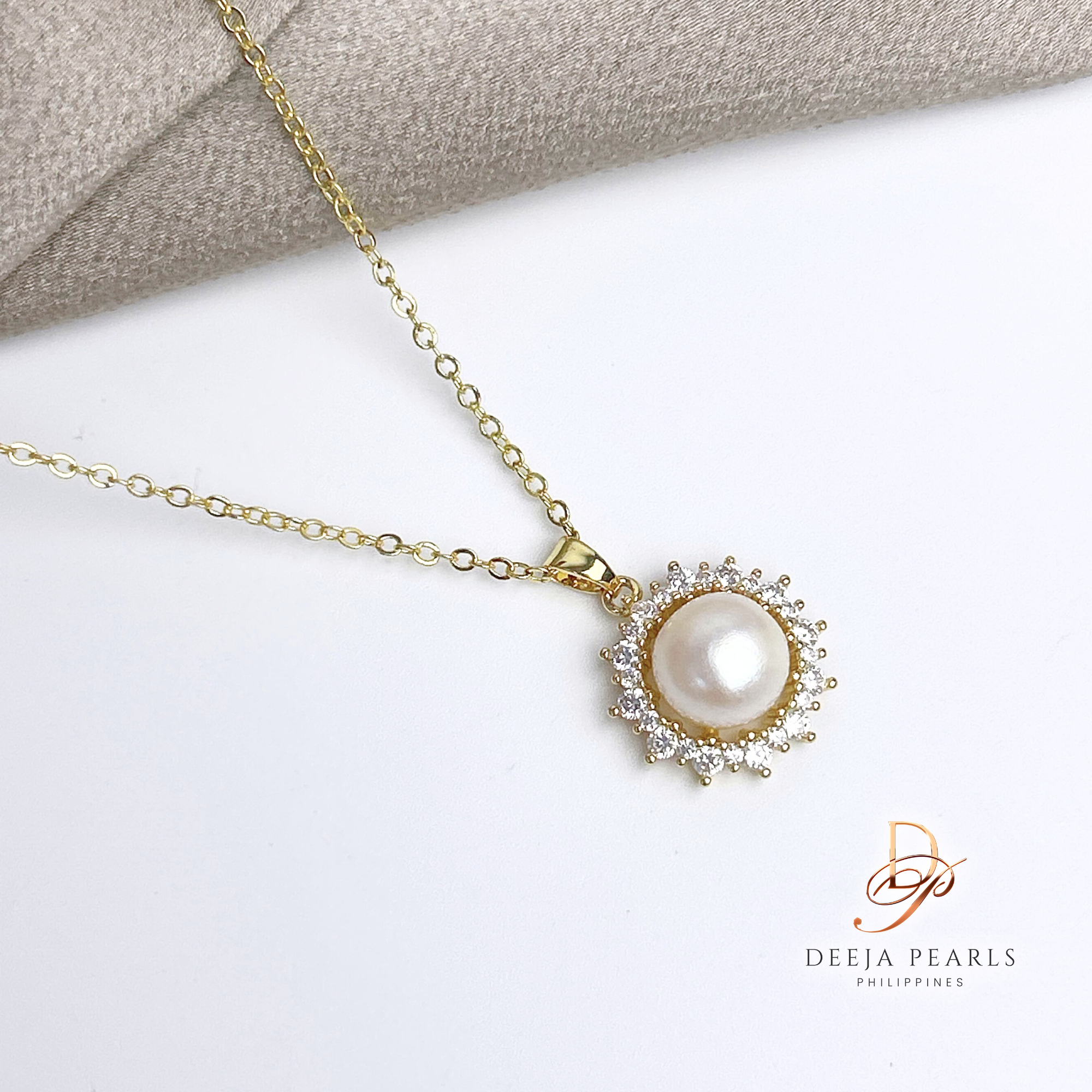 DPN101 • Freshwater Pearl Pendant Necklace