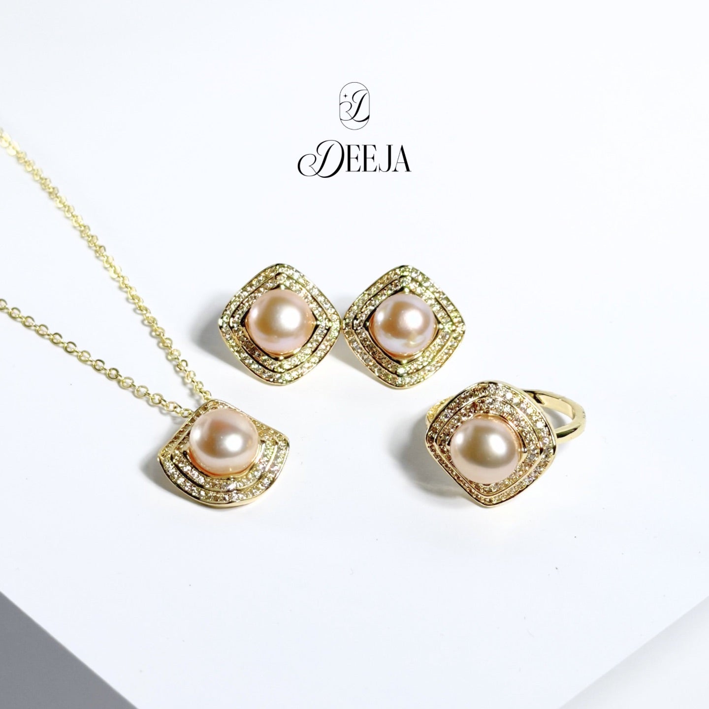 Freshwater Pearl Earrings, Necklace and Ring Set • FWS04