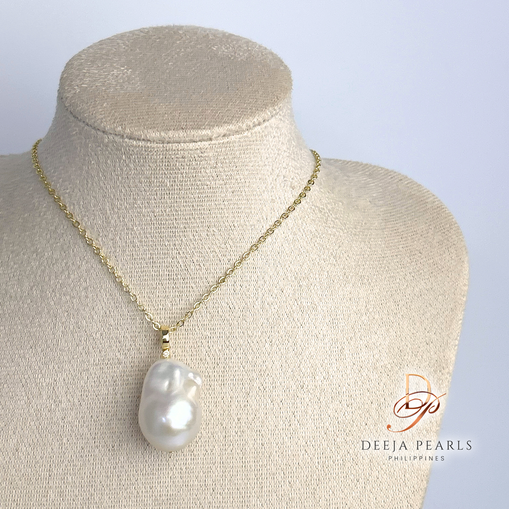 DPN138 • Baroque Freshwater Pearl Pendant Necklace