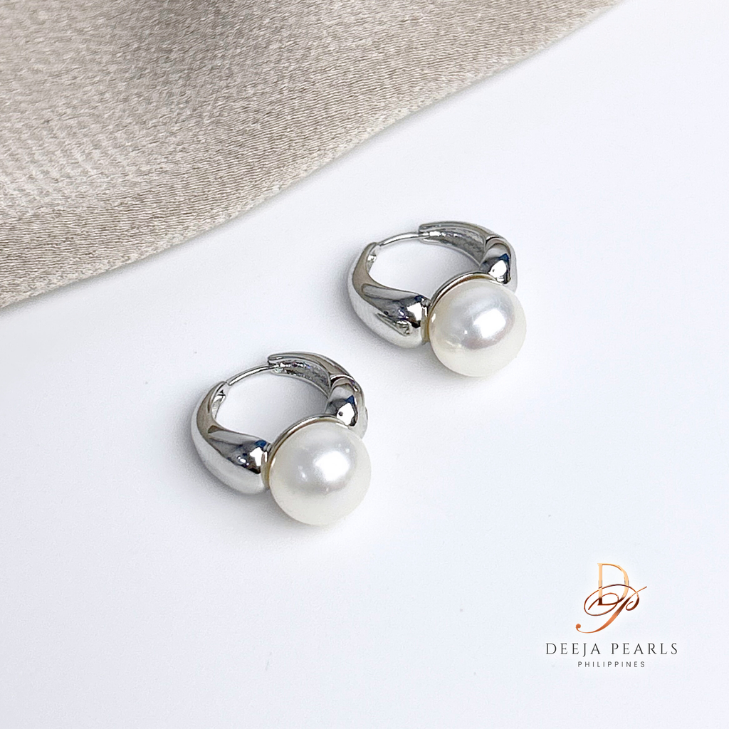DPE167 • Freshwater Pearl Clip Earrings