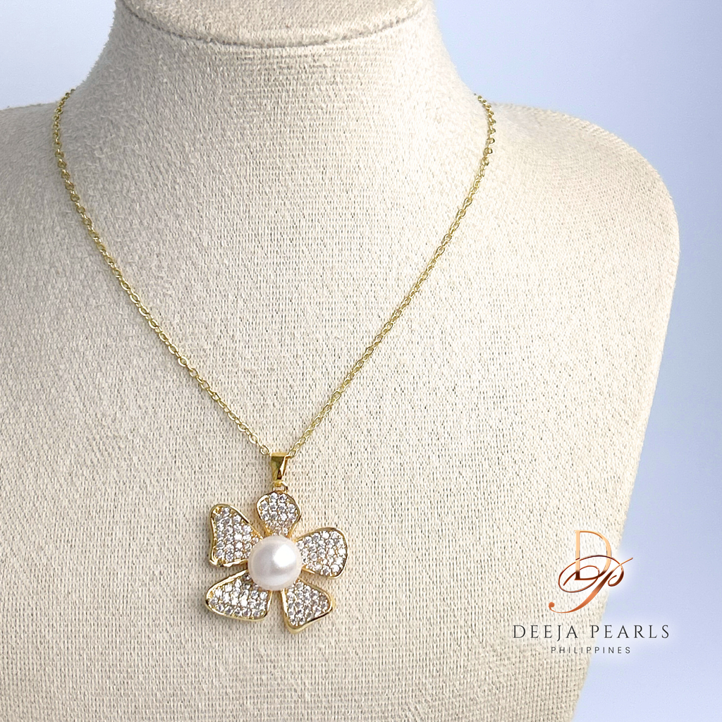 DPN134 • Freshwater Pearl Pendant Necklace