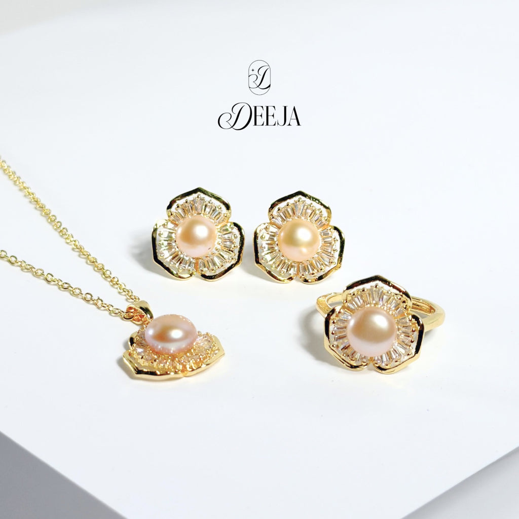 Freshwater Pearl Earrings, Necklace and Ring Set • FWS01