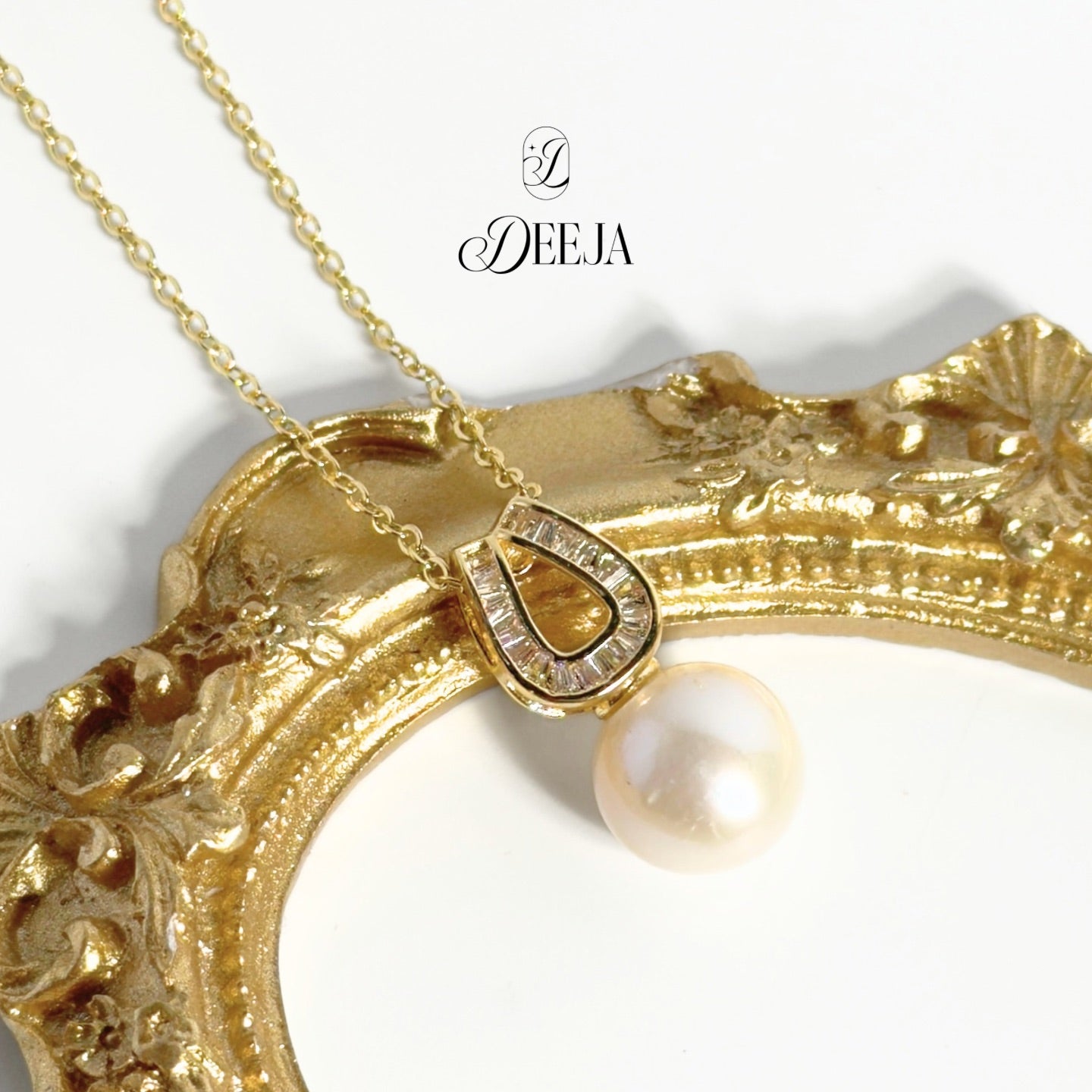 Horseshoe Edison Freshwater Pearl Pendant Necklace • FWN05