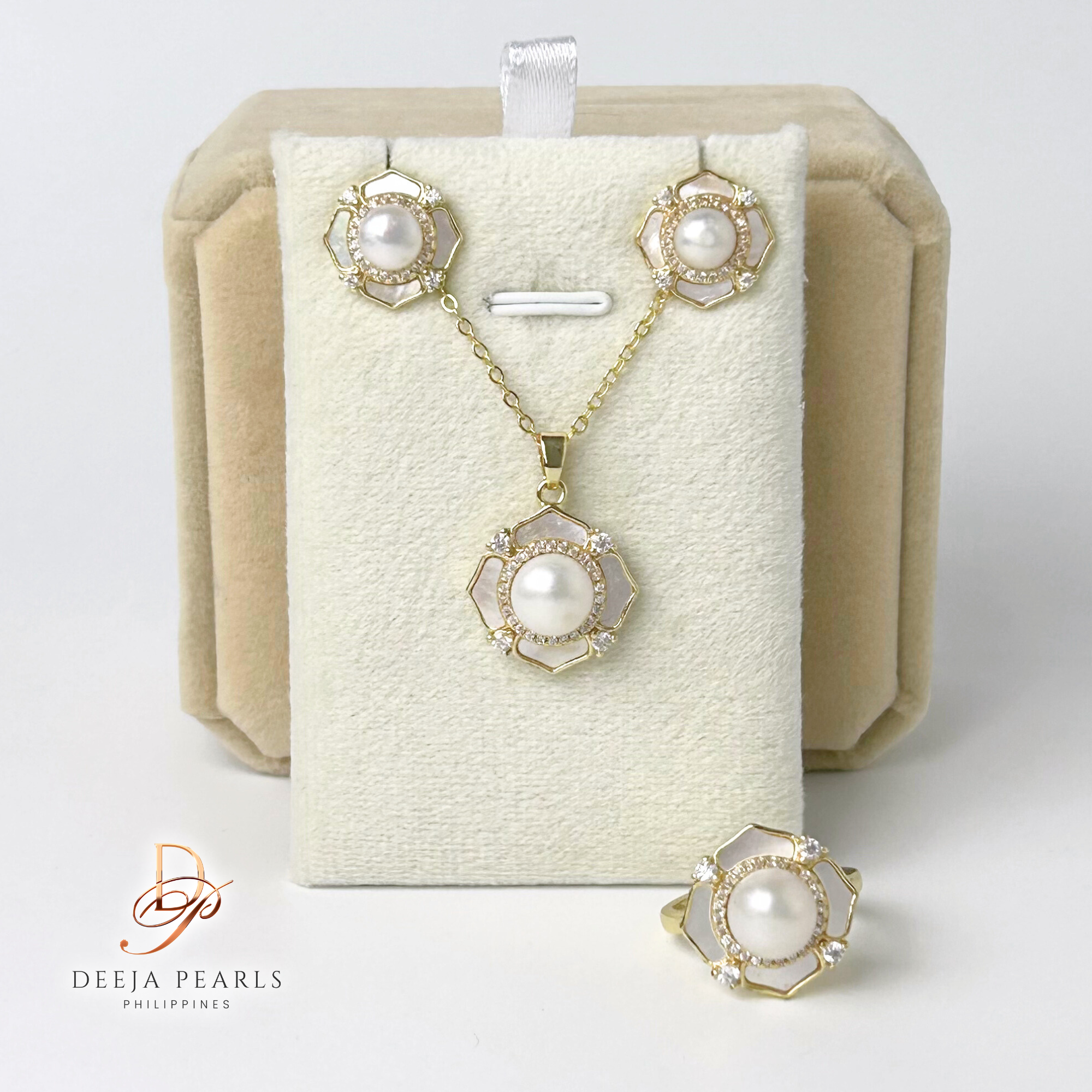 DPS109 • Freshwater Pearl Necklace, Earrings and Adjustable Ring