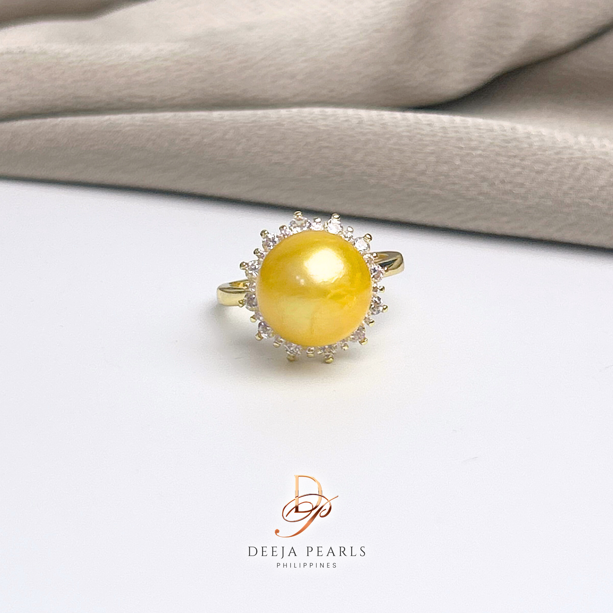 DPR114 • Champagne Edison Pearl Adjustable Ring