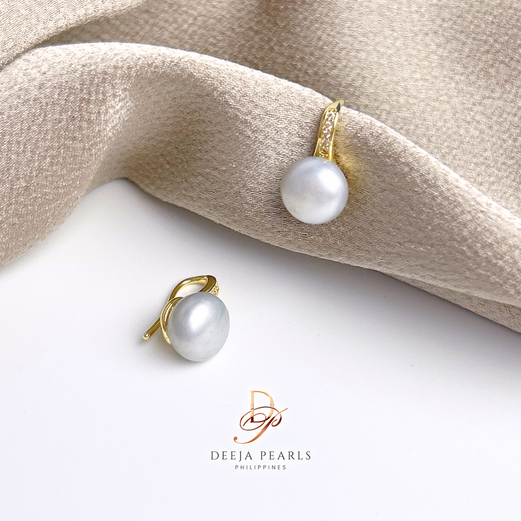 DPE133 • Freshwater Pearl Stud Earrings
