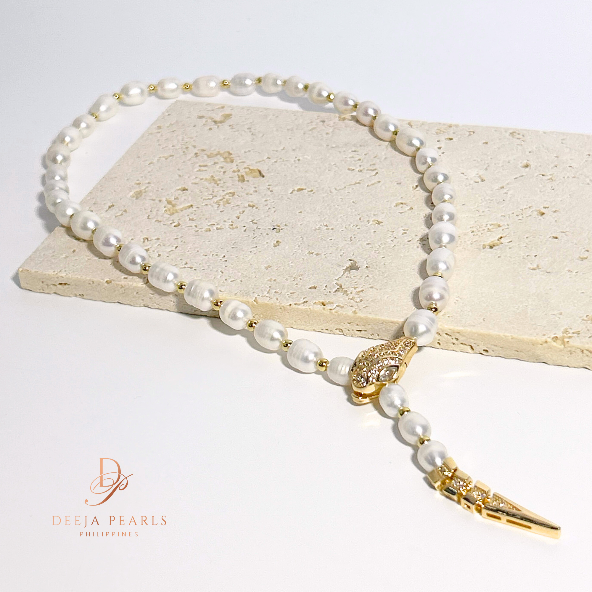 DPN139 • Freshwater Pearl Necklace in Snake Lock