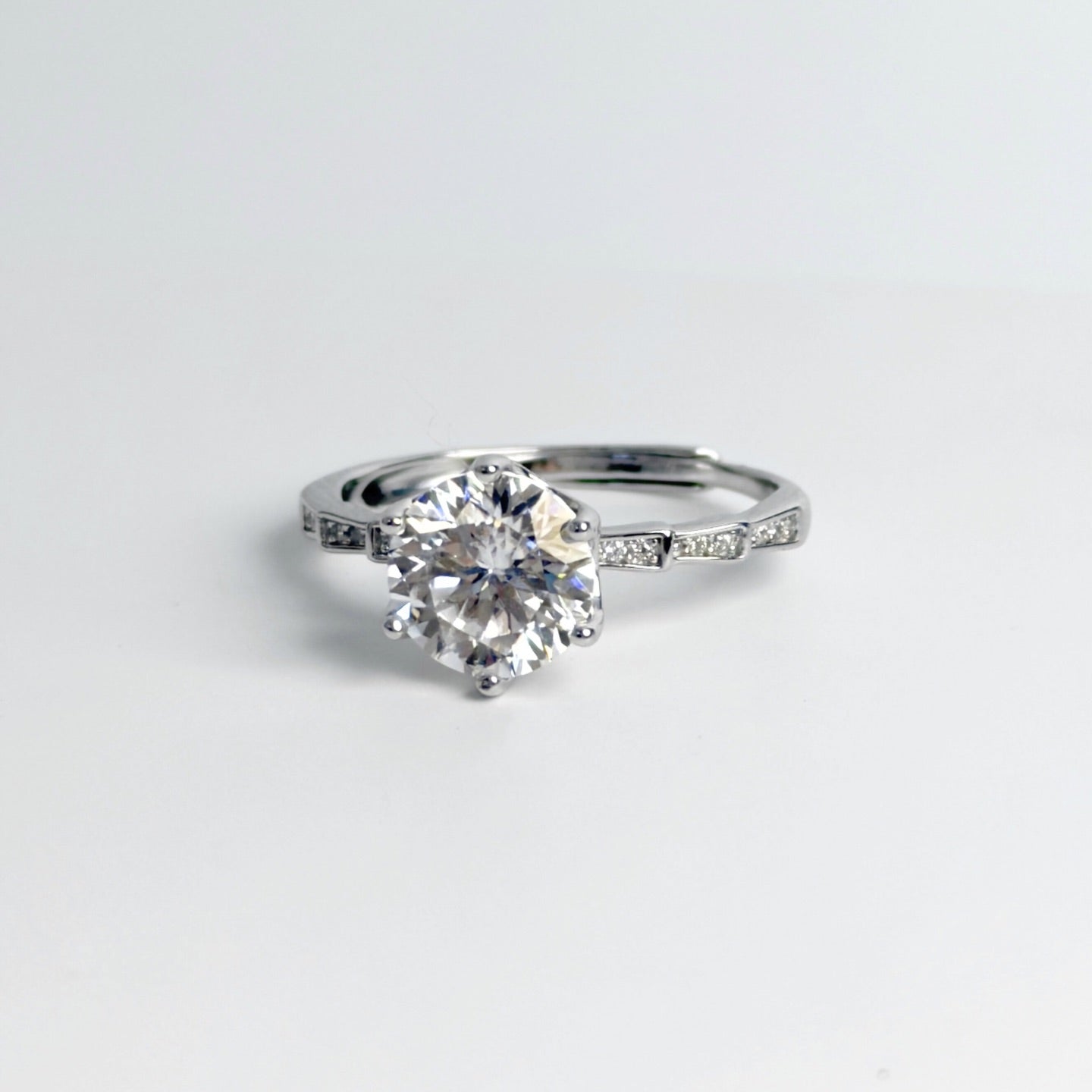 Moissanite 2ct Serpenti Solitaire Ring