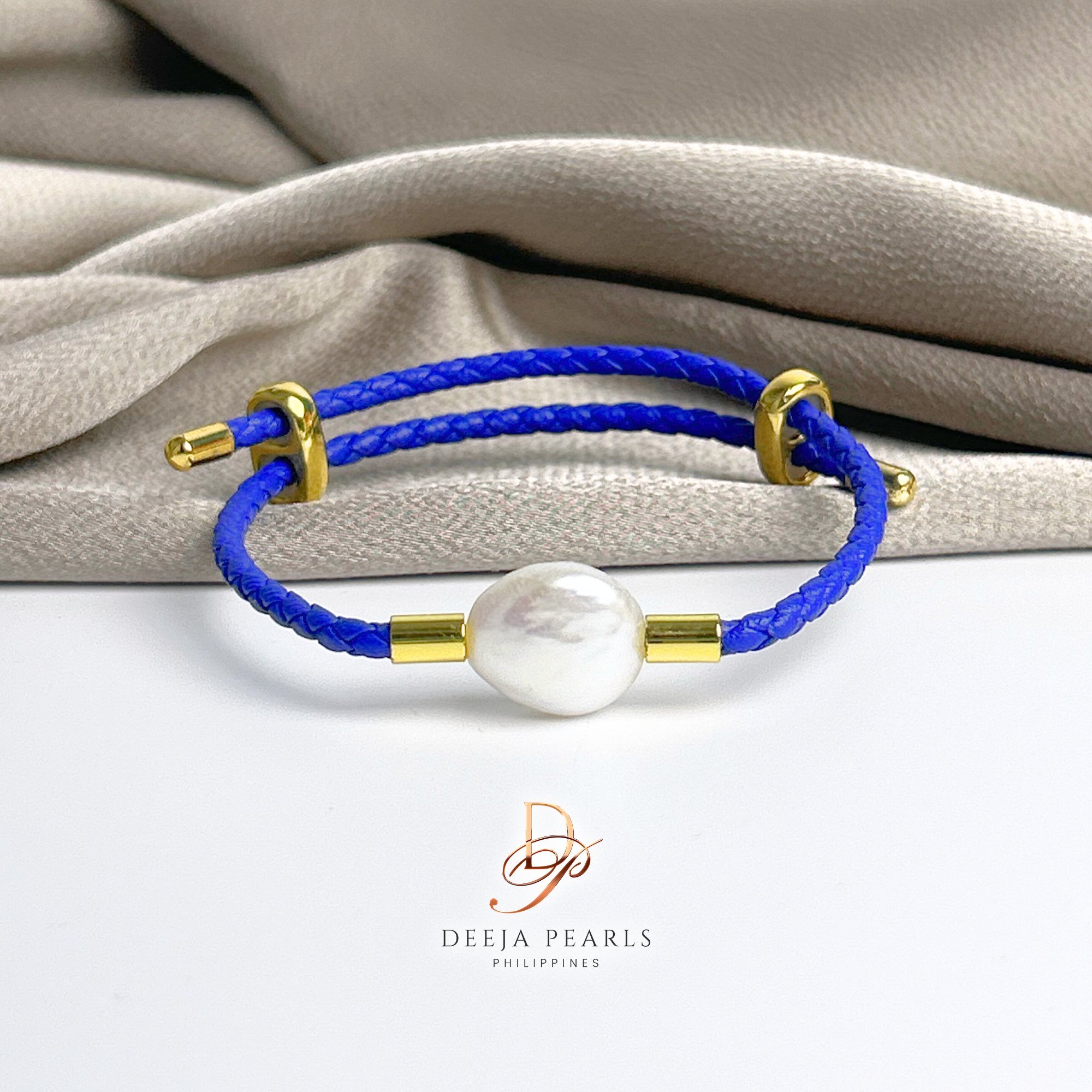 DPB137 • Coin Freshwater Pearl Leather Adjustable Bracelet