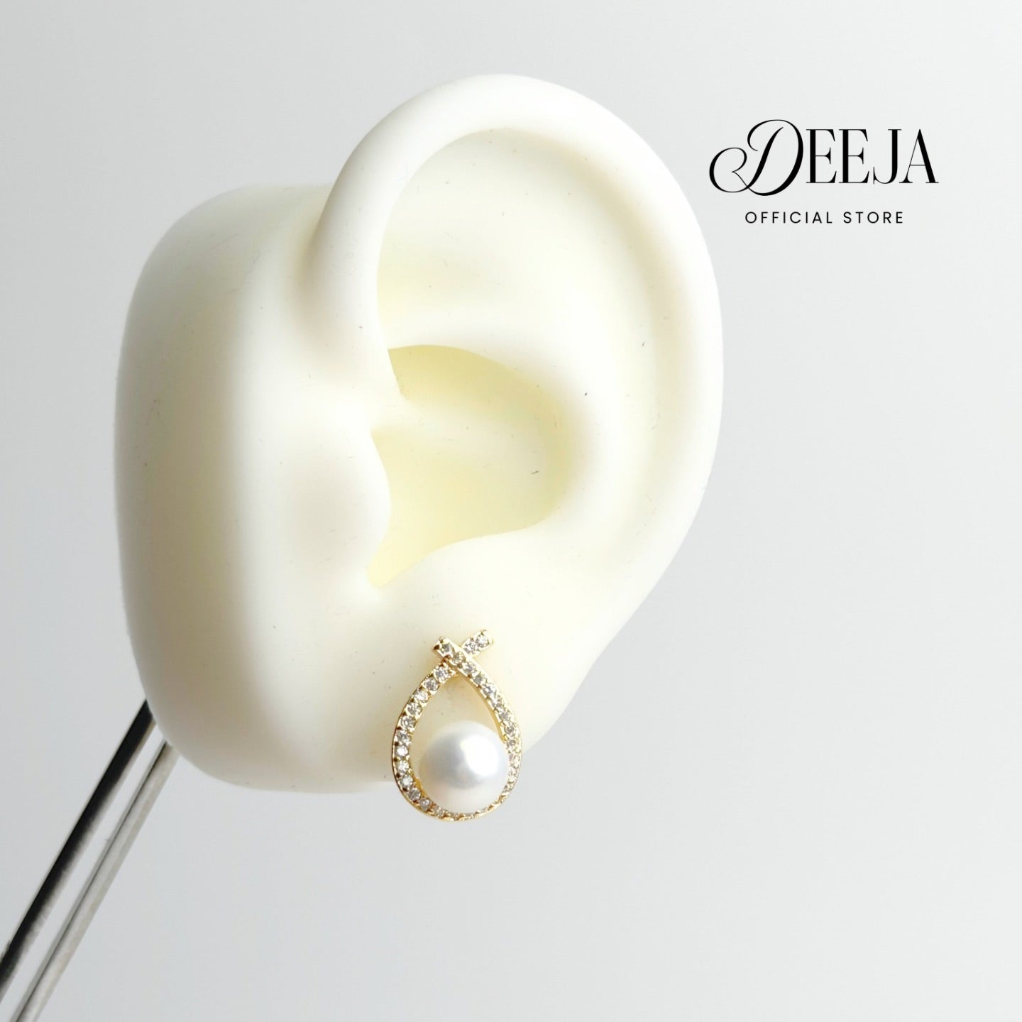 Deeja • Cross Crystal Stud Earrings Freshwater Pearl FPE10110