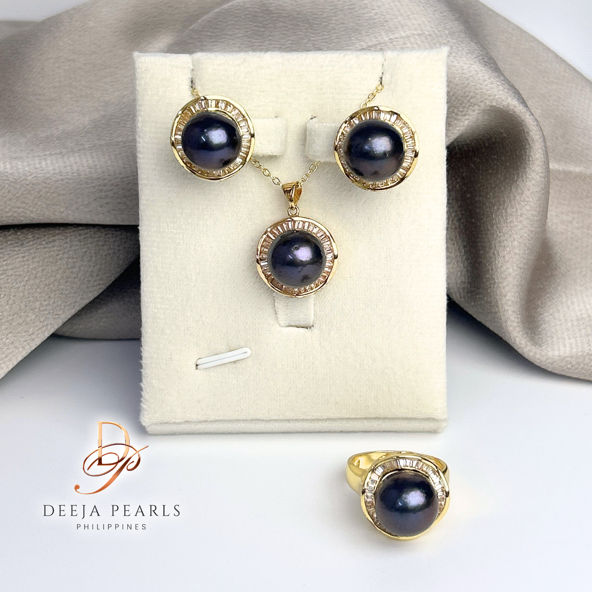 EPS113 • Edison Pearl Set of Necklace, Earrings and Ring