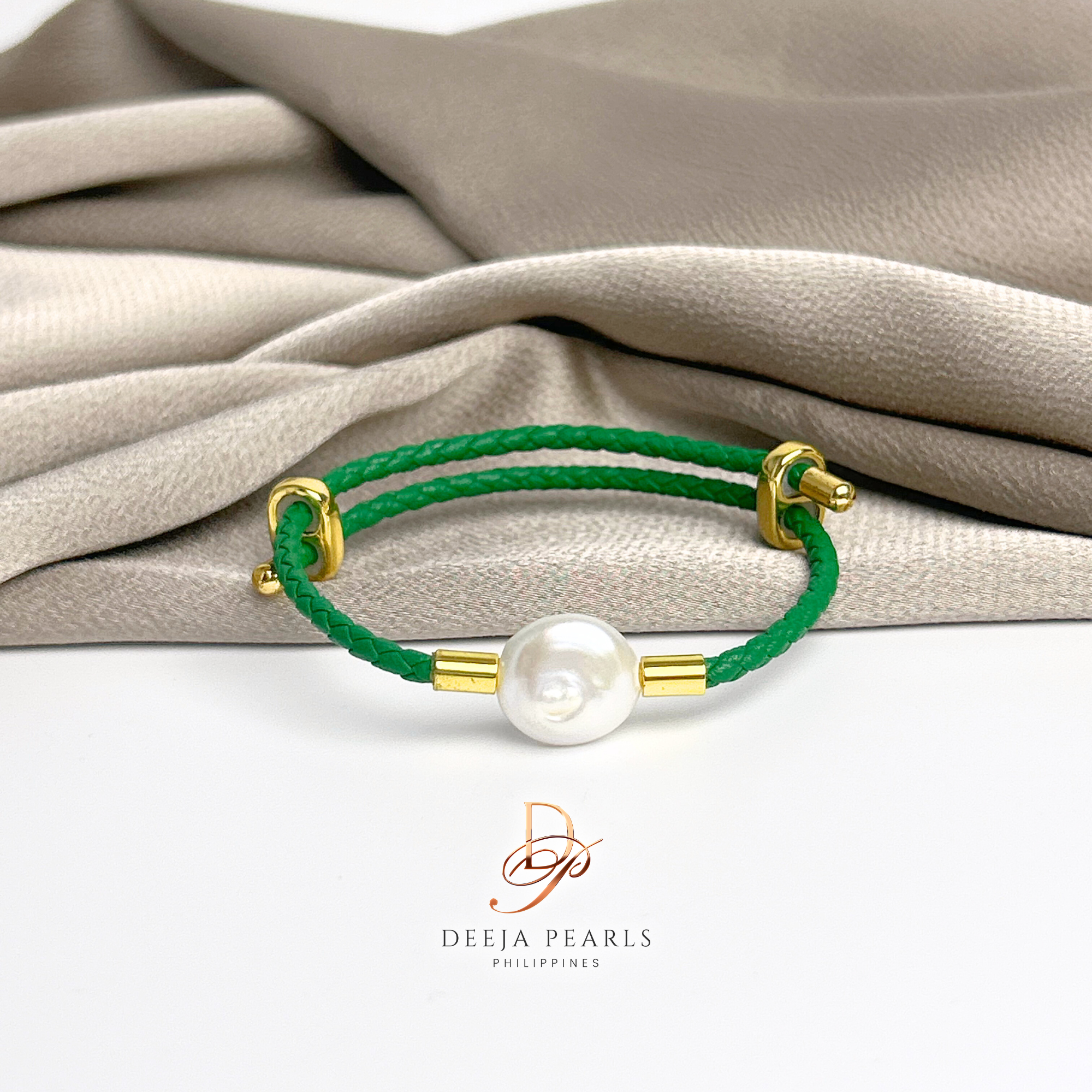 DPB137 • Coin Freshwater Pearl Leather Adjustable Bracelet