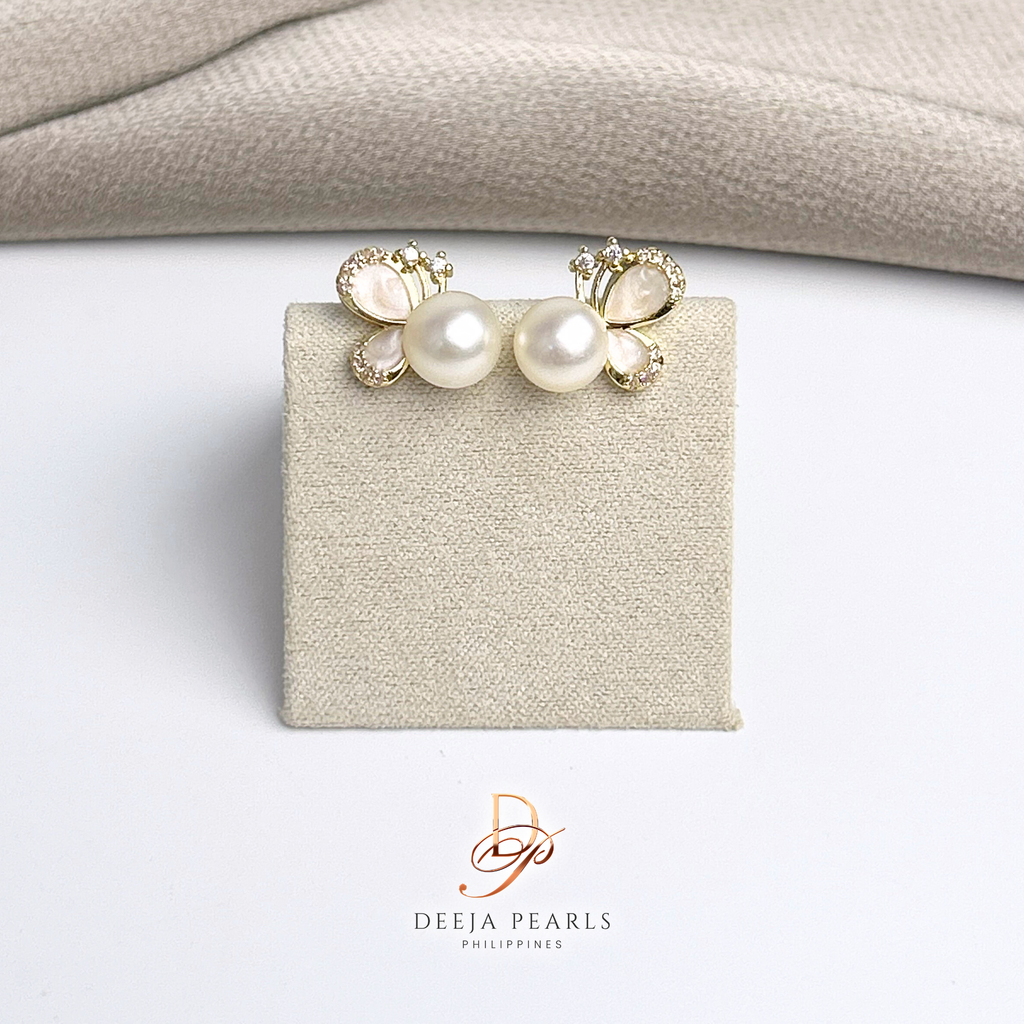 DPE102 • Freshwater Pearl Stud Earrings