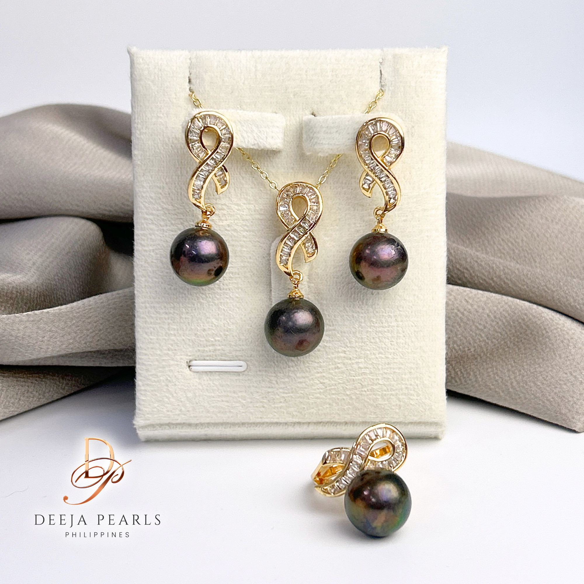 EPS108 • Edison Pearl Set of Necklace, Earrings and Ring