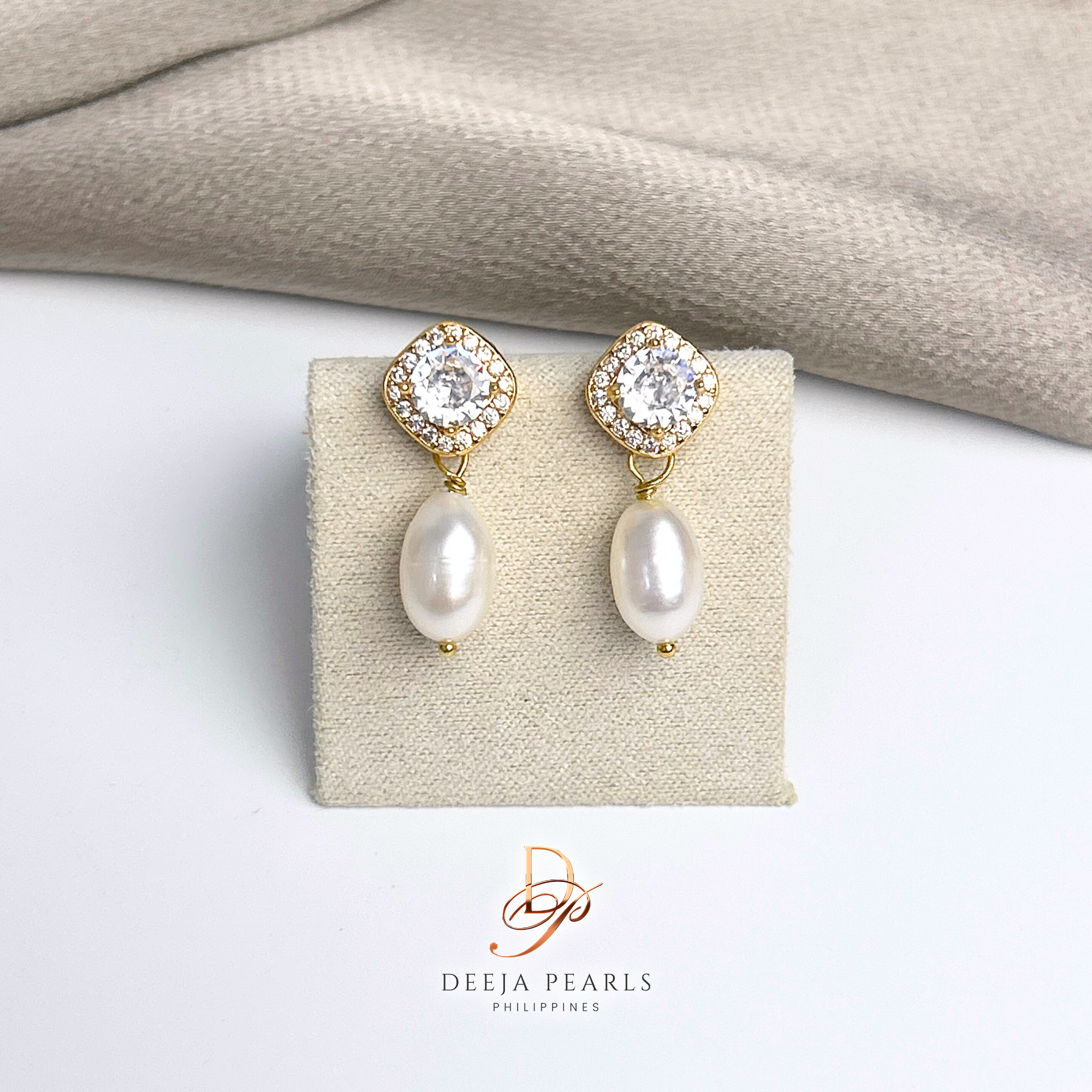 DPE138 • Freshwater Pearl Dangle Earrings