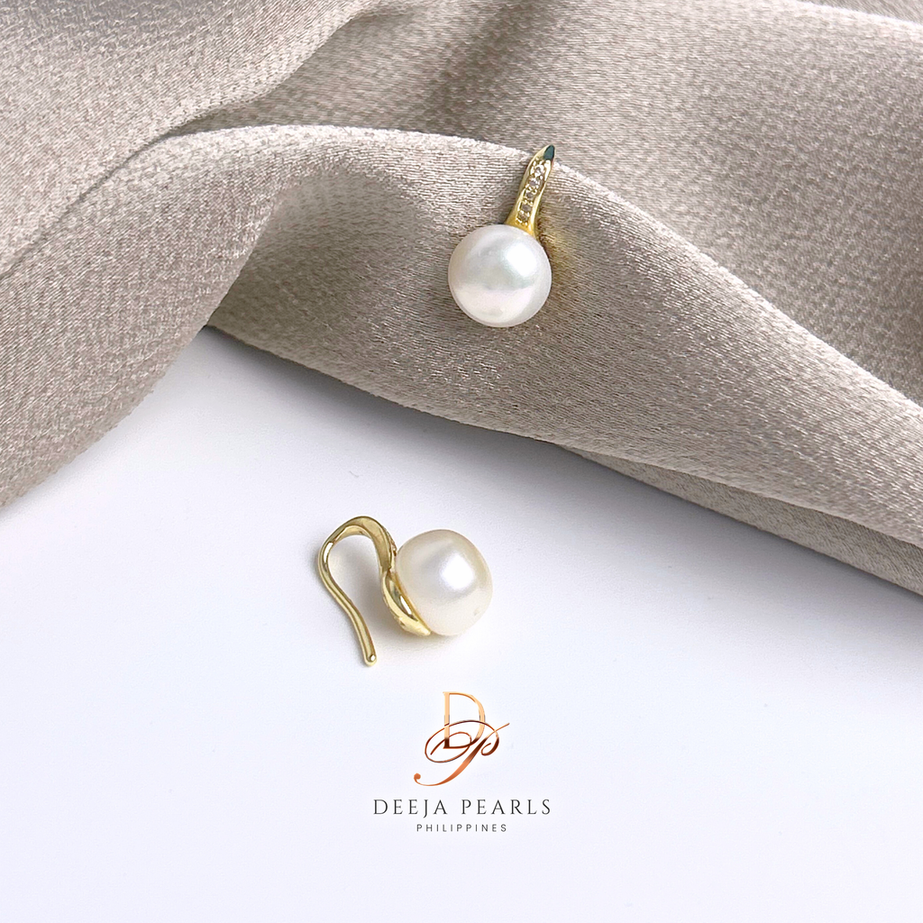 DPE133 • Freshwater Pearl Stud Earrings