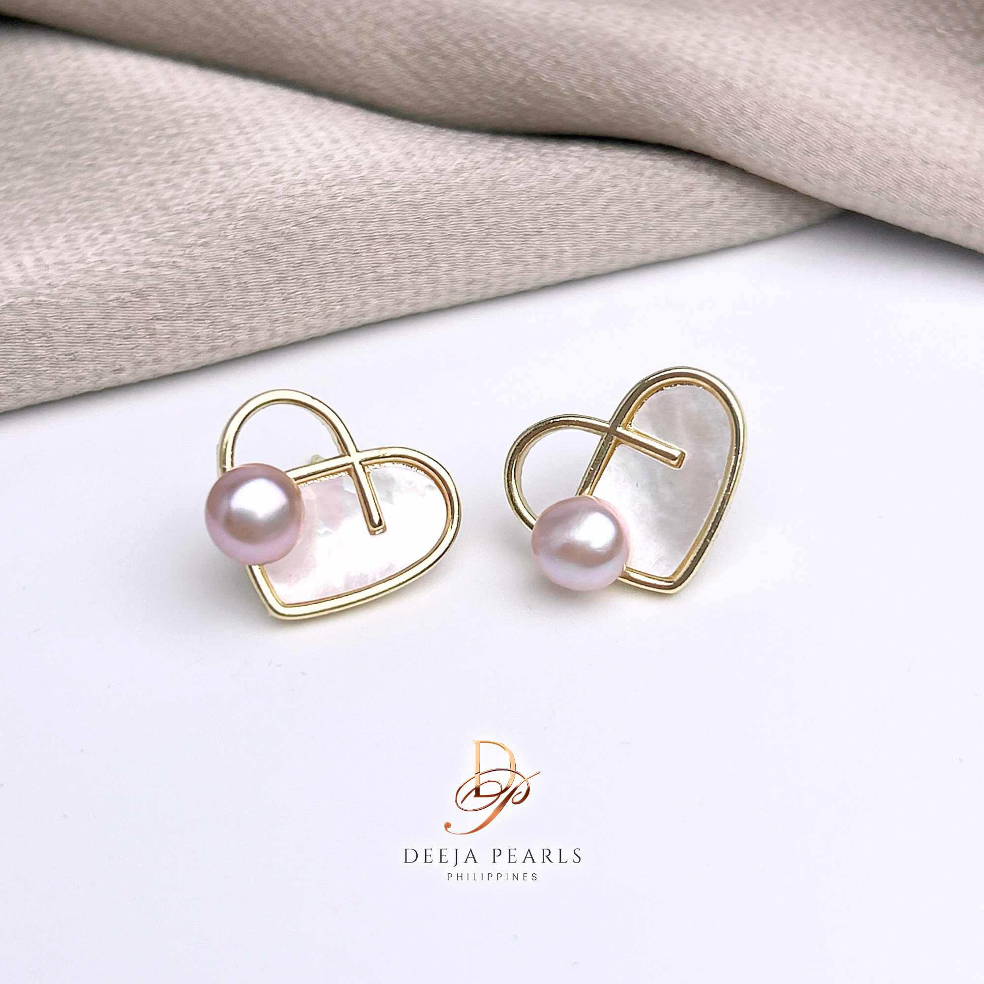 DPE148 • Freshwater Pearl Stud Earrings