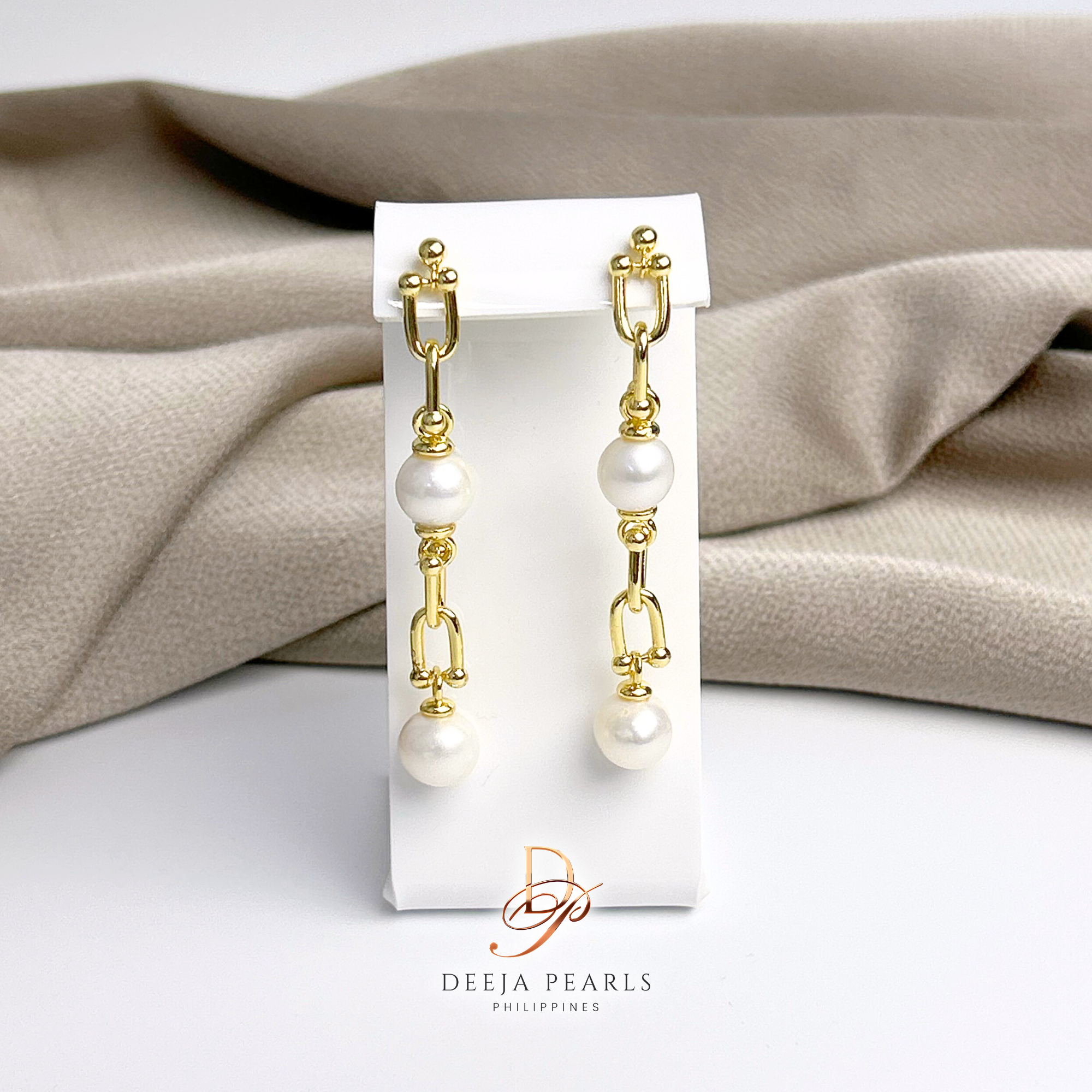 DPE109 • Freshwater Pearl Dangling Earrings