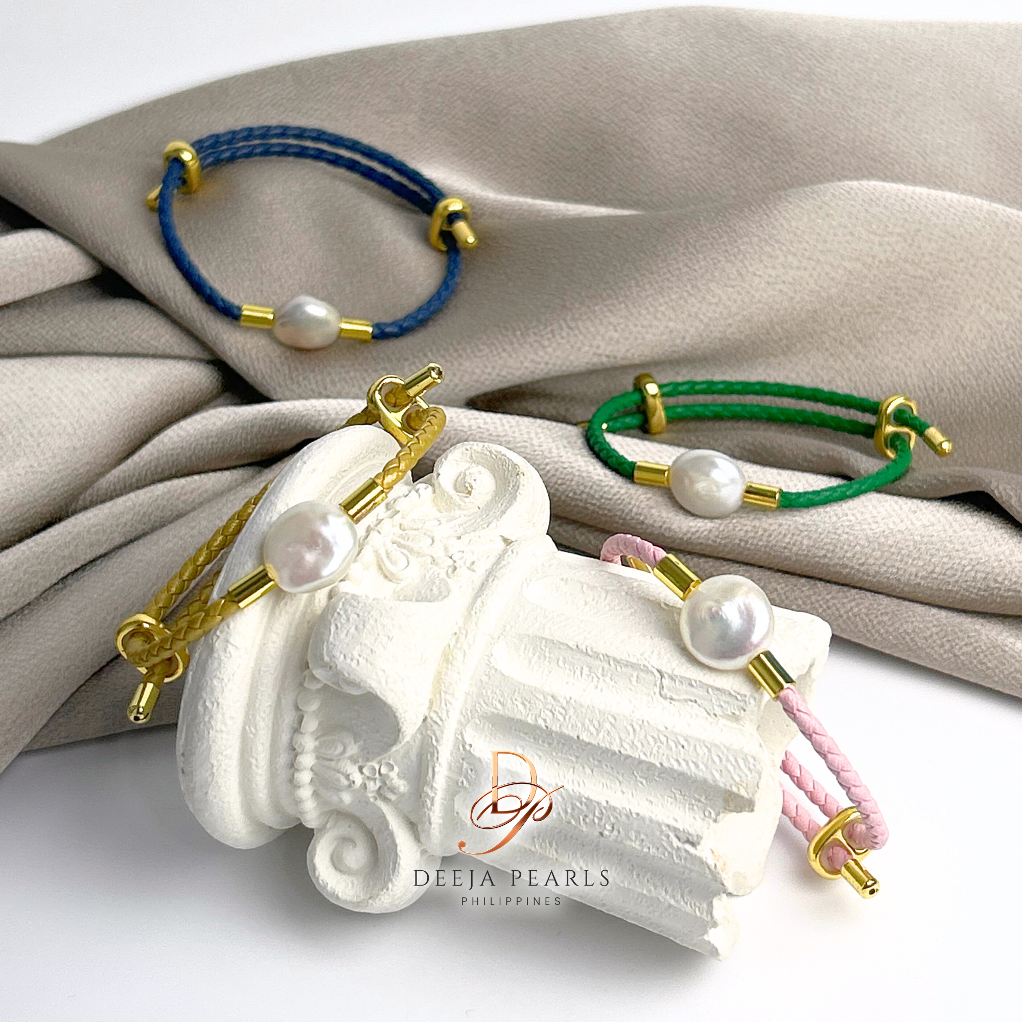 DPB137 • Coin Freshwater Pearl Leather Adjustable Bracelet