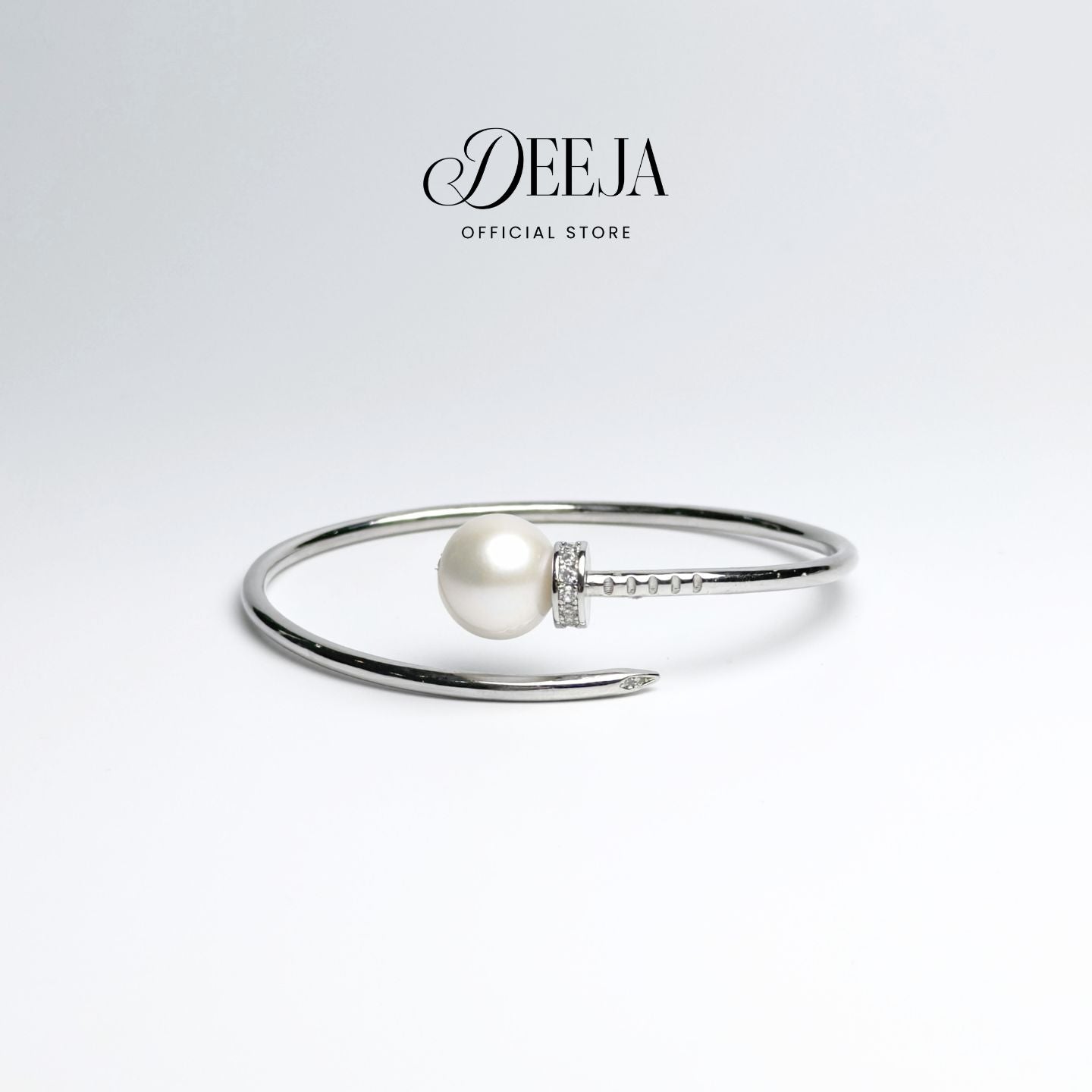 Deeja • Nail Edison Freshwater Pearl Open Bangle FBA10250