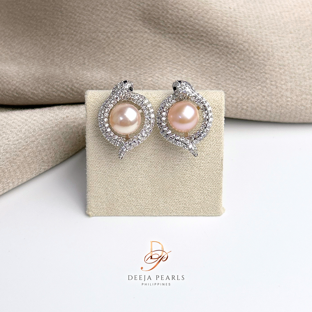 DPE130 • Freshwater Pearl Stud Earrings