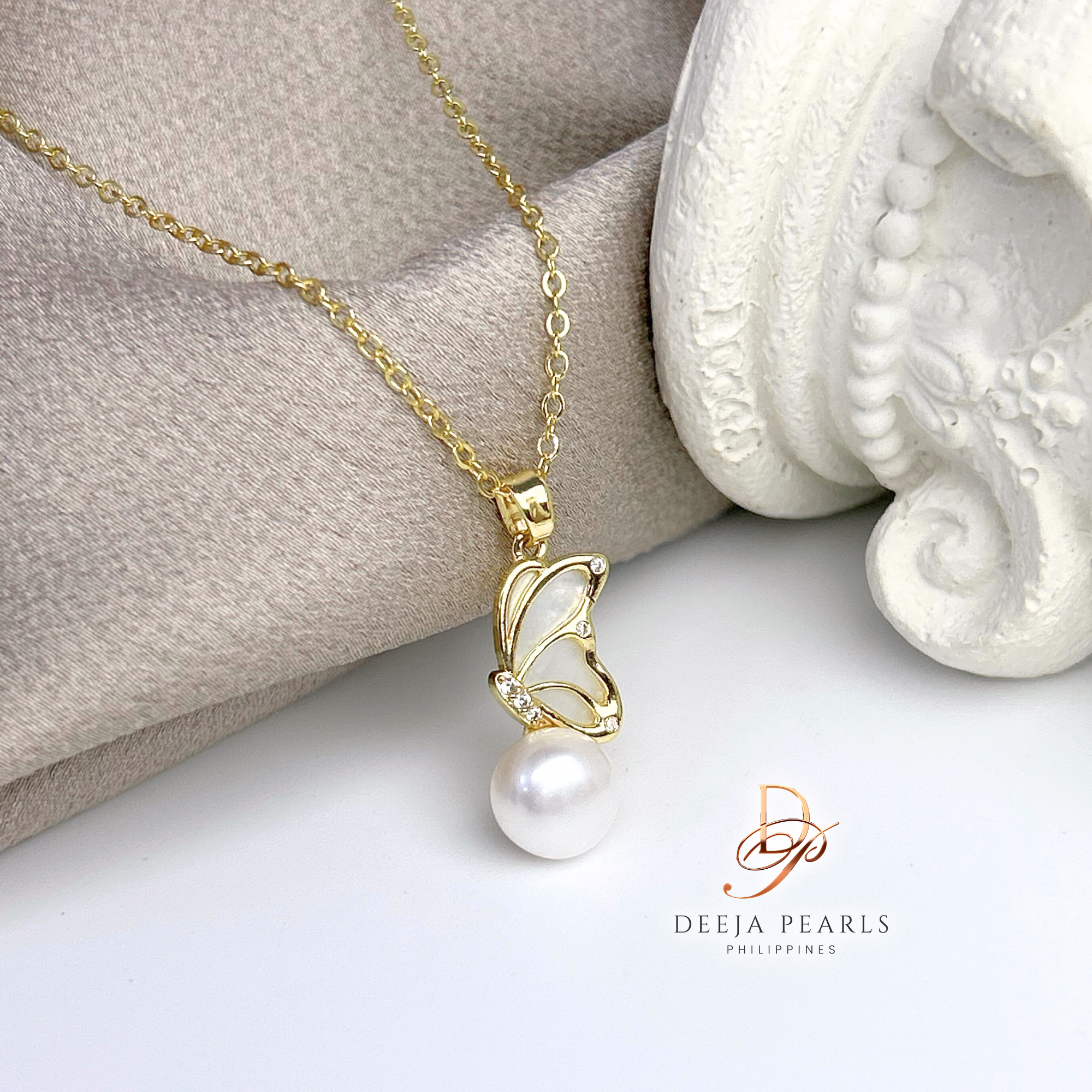 DPN105 • Freshwater Pearl Pendant Necklace