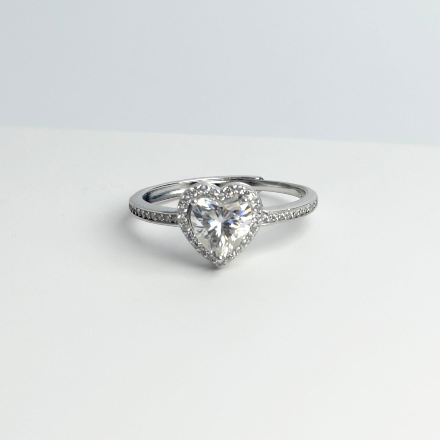 Moissanite 1ct Heart Cut Halo Solitaire Ring