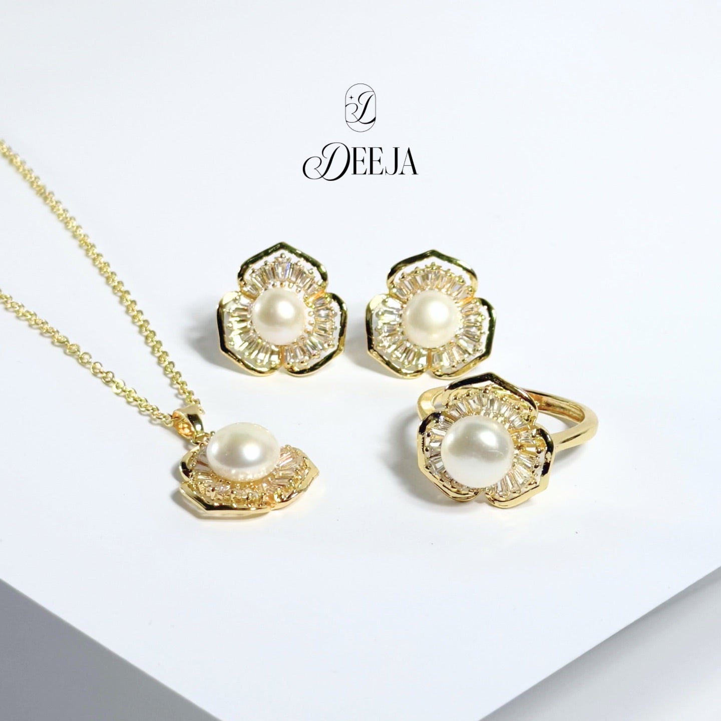 Freshwater Pearl Earrings, Necklace and Ring Set • FWS01