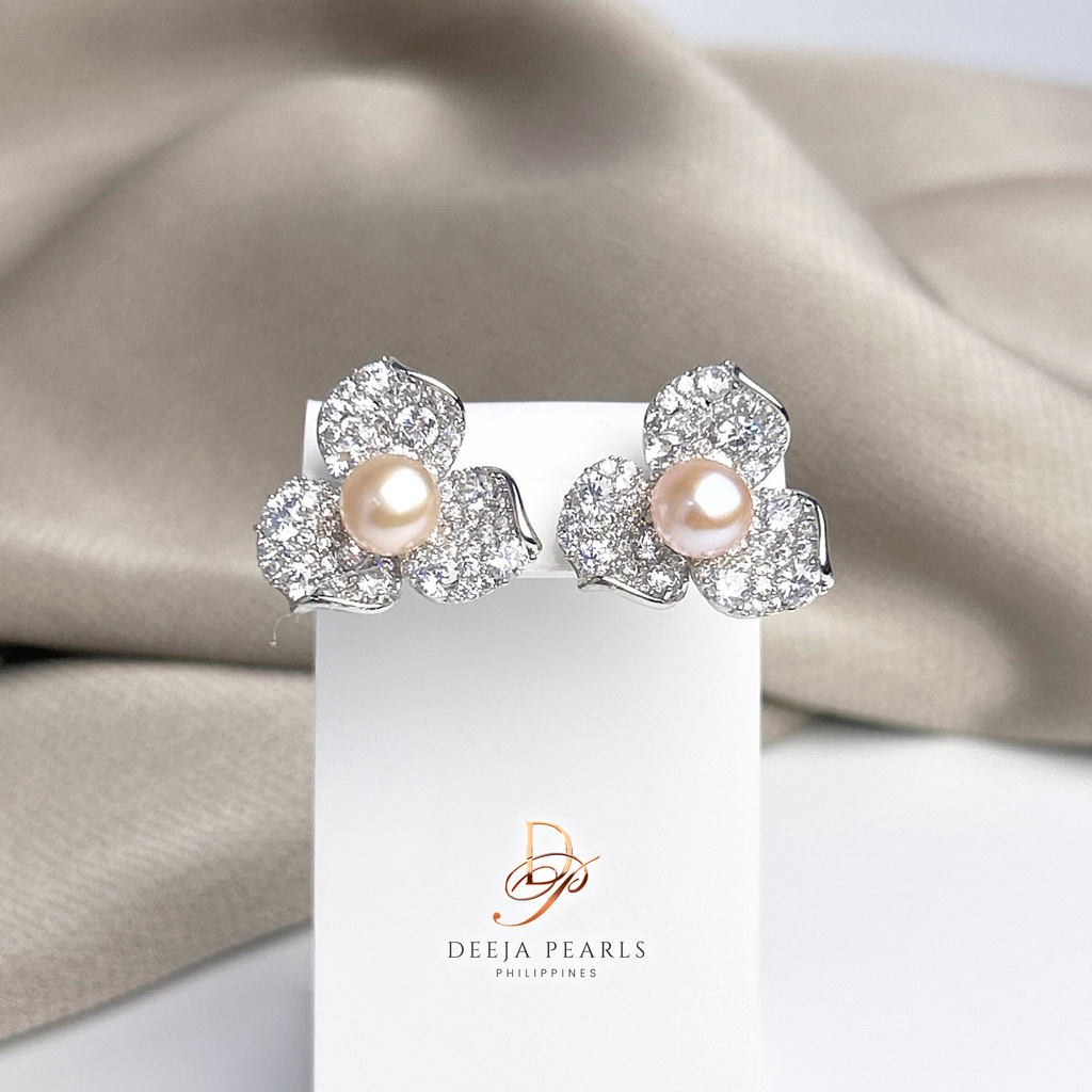 DPE149 • Freshwater Pearl Stud Earrings