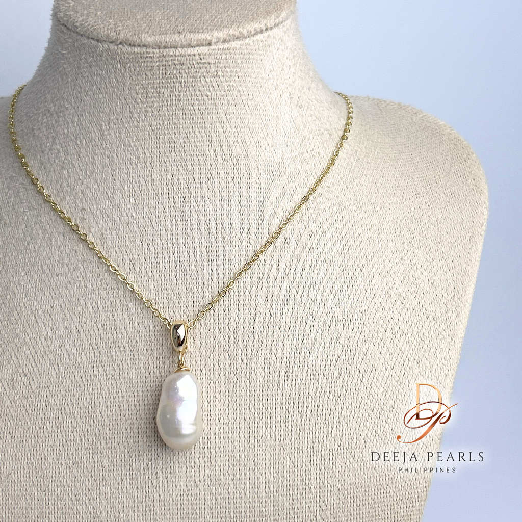 DPN125 • Baroque Freshwater Pearl Pendant Necklace
