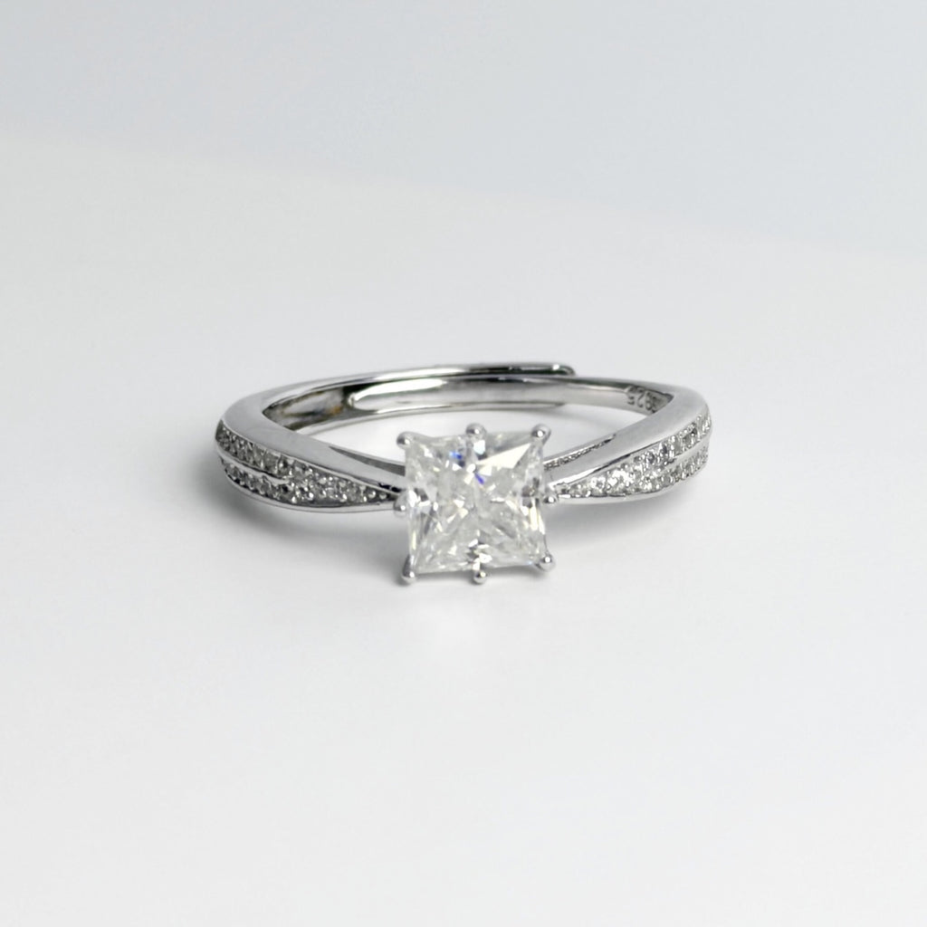 Moissanite 1ct Princess Cut Solitaire Ring