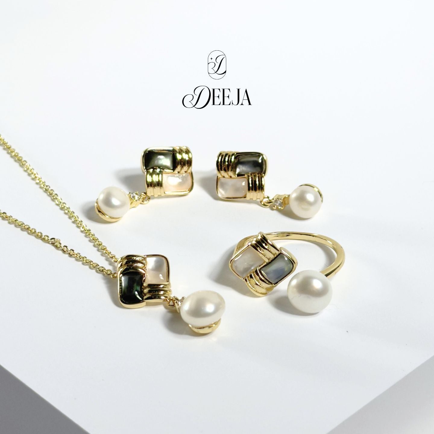 Freshwater Pearl Earrings, Necklace and Ring Set • FWS12