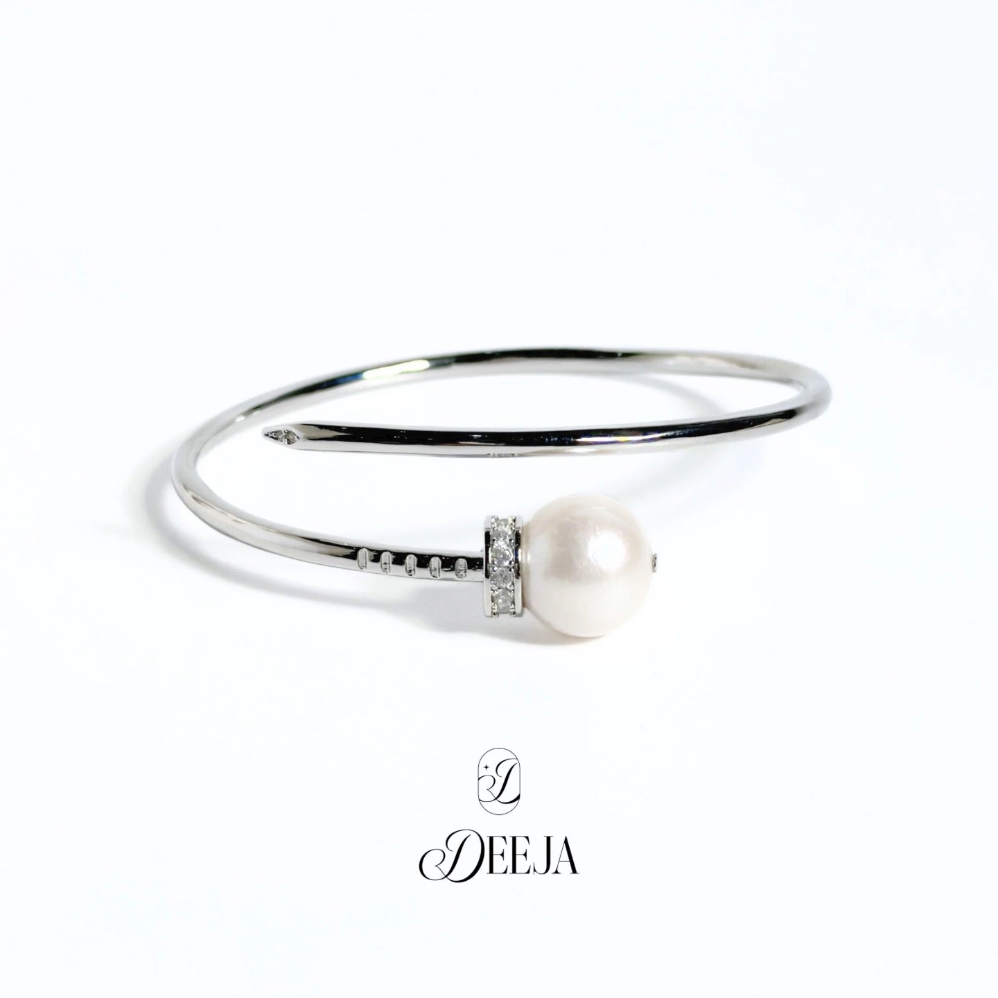 Naila | Edison Freshwater Pearl Bangle • FWB13