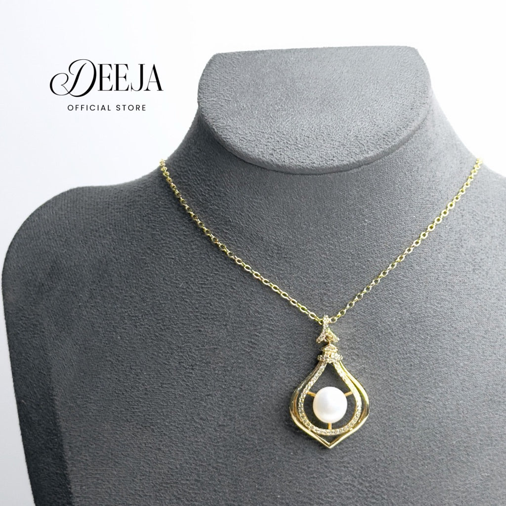 Deeja • Giselle Freshwater Pearl Pendant Necklace FPN10105
