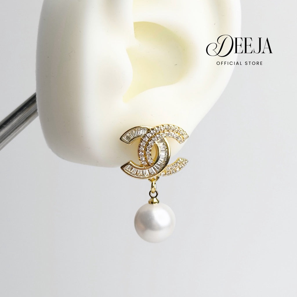 Deeja • C-Pavé Freshwater Pearl Dangling Earrings FPE10198