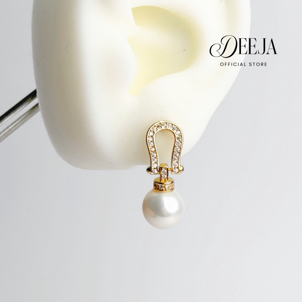 Deeja • Horseshoe Dangling Earrings Freshwater Pearl FPE10150