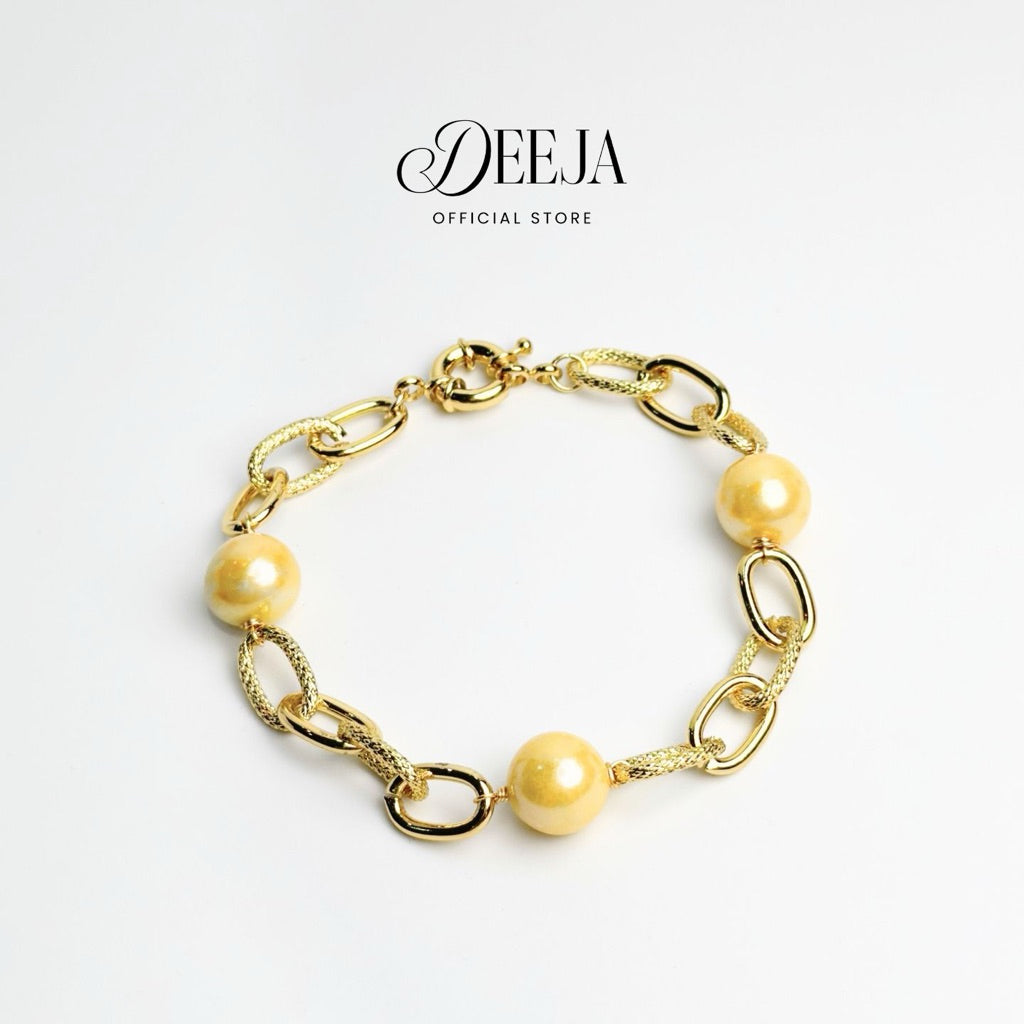 Deeja • Golden Edison Pearl Station Chunky Bracelet FPB10250