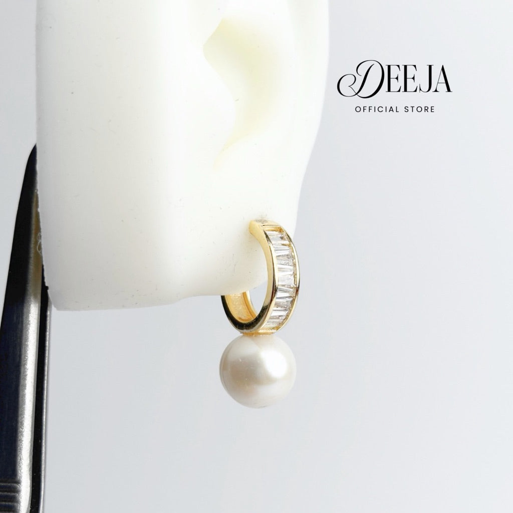 Deeja • Baguette Half Hoop Earrings Freshwater Pearl FPE10170