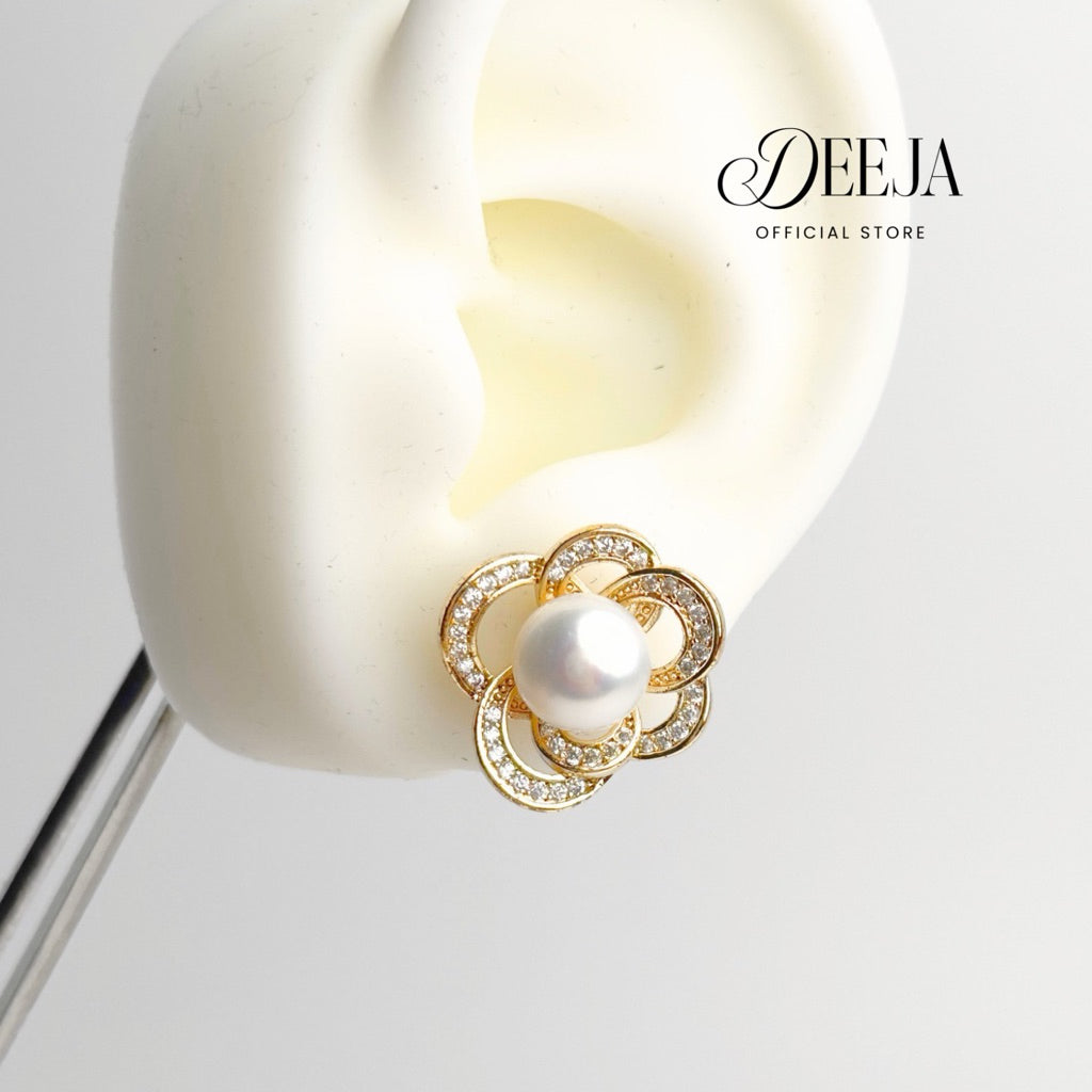 Deeja • Floral Pavé Stud Earrings Freshwater Pearl FPE10150
