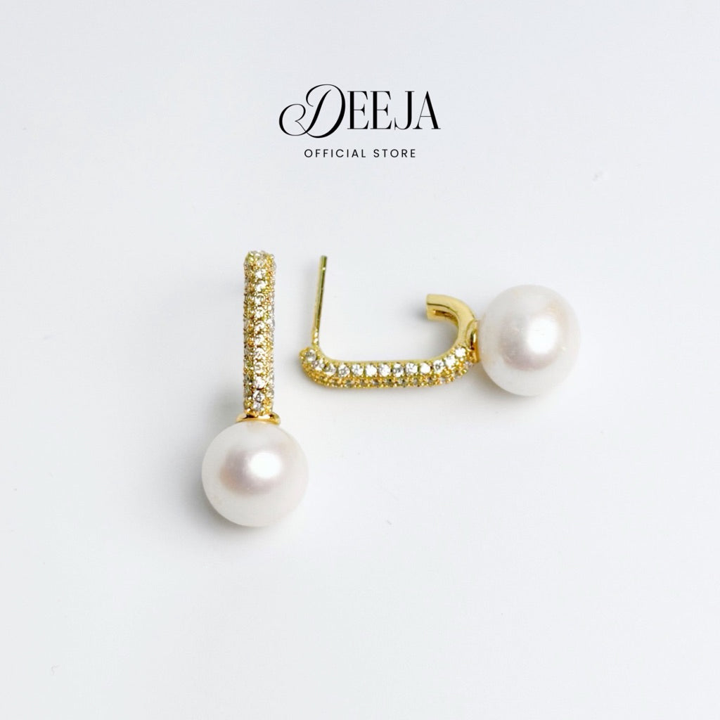 Deeja • Half Hoop Stud Earrings Freshwater Pearl FPE10153