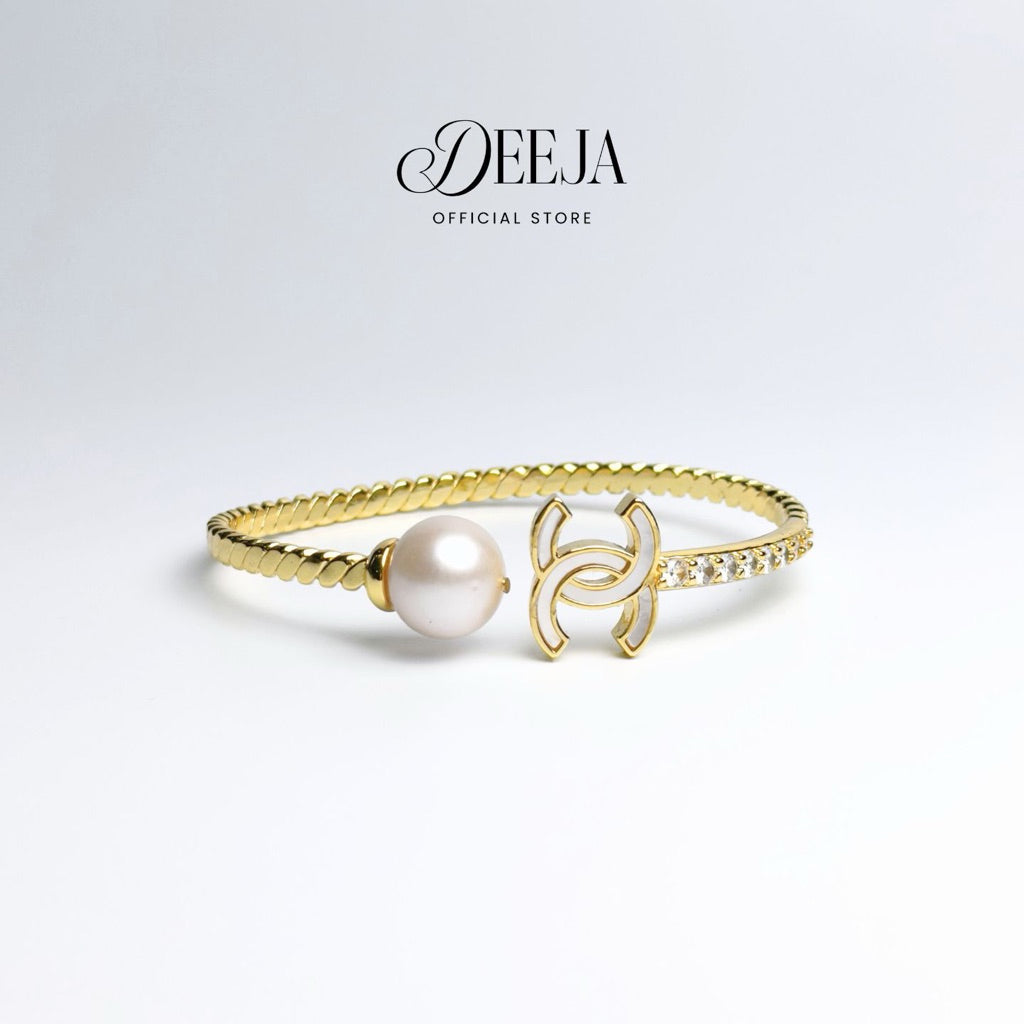 Deeja • Two-C Edison Pearl Open Bangle FBA10280
