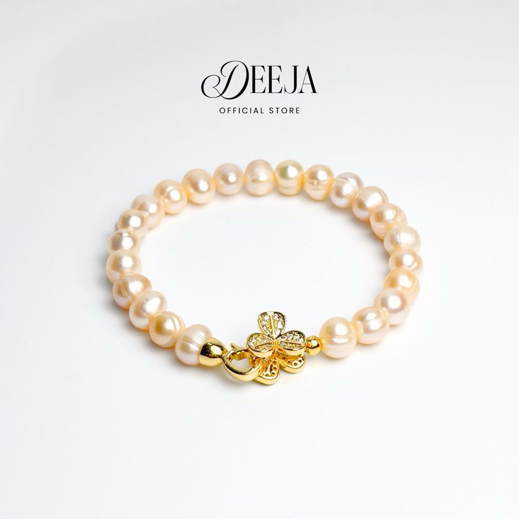 Deeja • Three Leaf Clover Peach Freshwater Pearl Bracelet FPB10