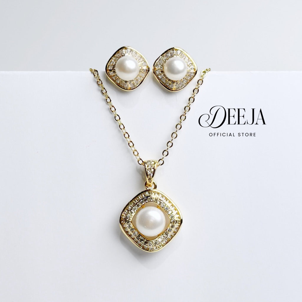 Deeja • FRESHWATER PEARL Set of Necklace and Earrings FPS100270