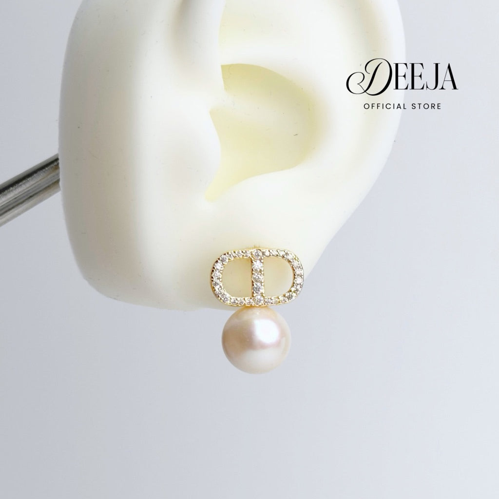 Deeja • CD Pavé Stud Earrings Freshwater Pearl FPE10137