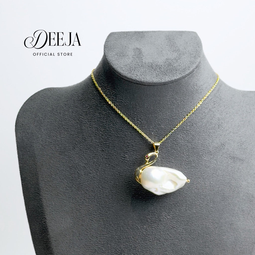 Deeja • BAROQUE Swan Necklace Freshwater Pearl FN100200