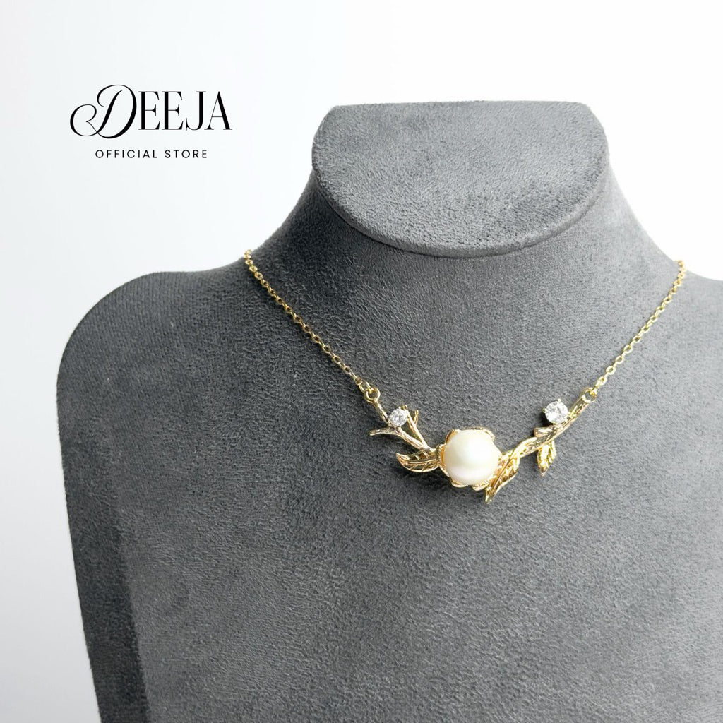 Deeja • Vintage Freshwater Pearl Pendant Necklace FPN10155